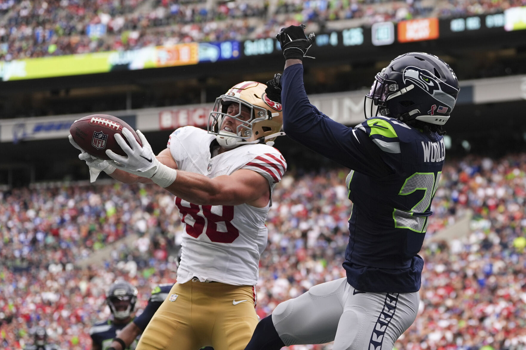 APTOPIX 49ers Seahawks Football